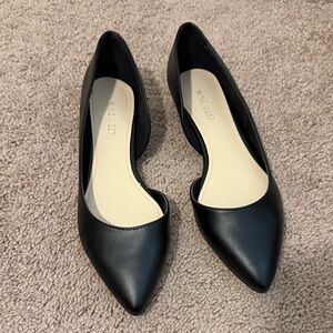 Nine West Black Pointed Flats